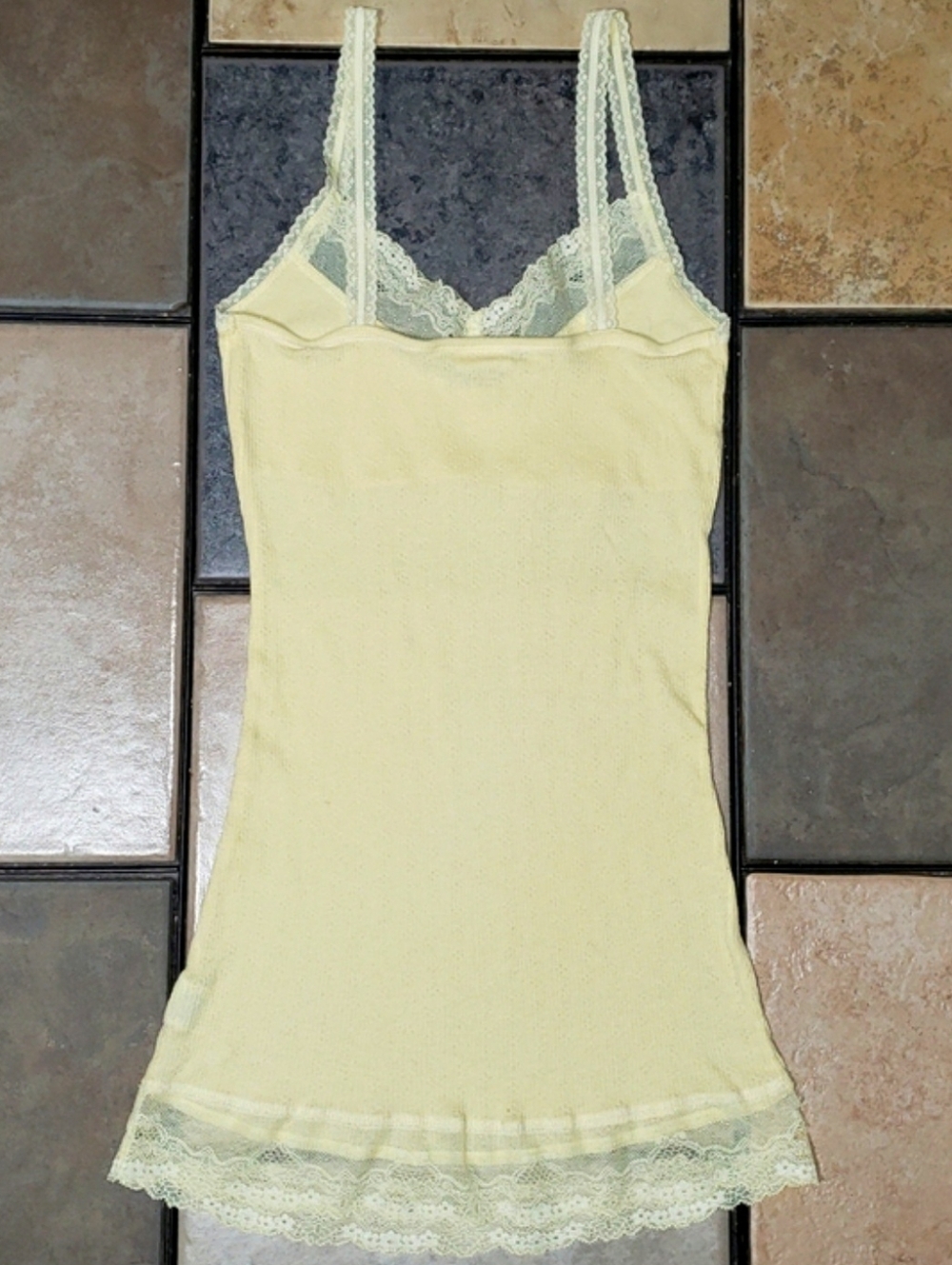 Vintage Y2K 2000s Abercrombie And Fitch Lace Trim Cami Tank - Picture 2 of 7